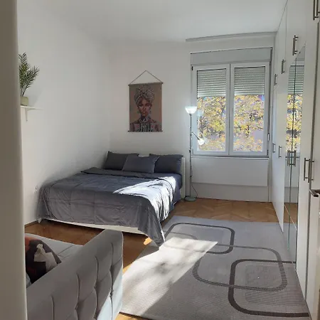 Mina Apartment *